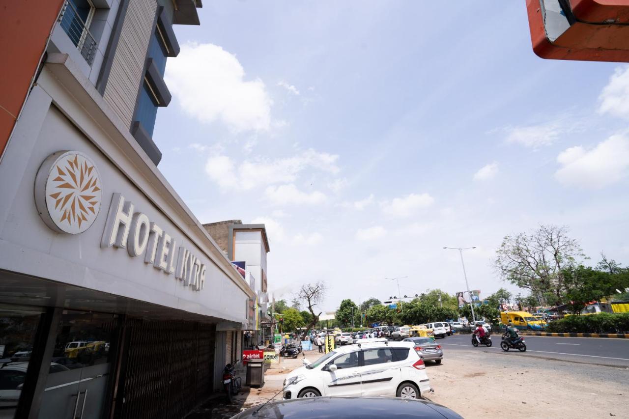Hotel Kyra Airport Ahmedabad Ngoại thất bức ảnh