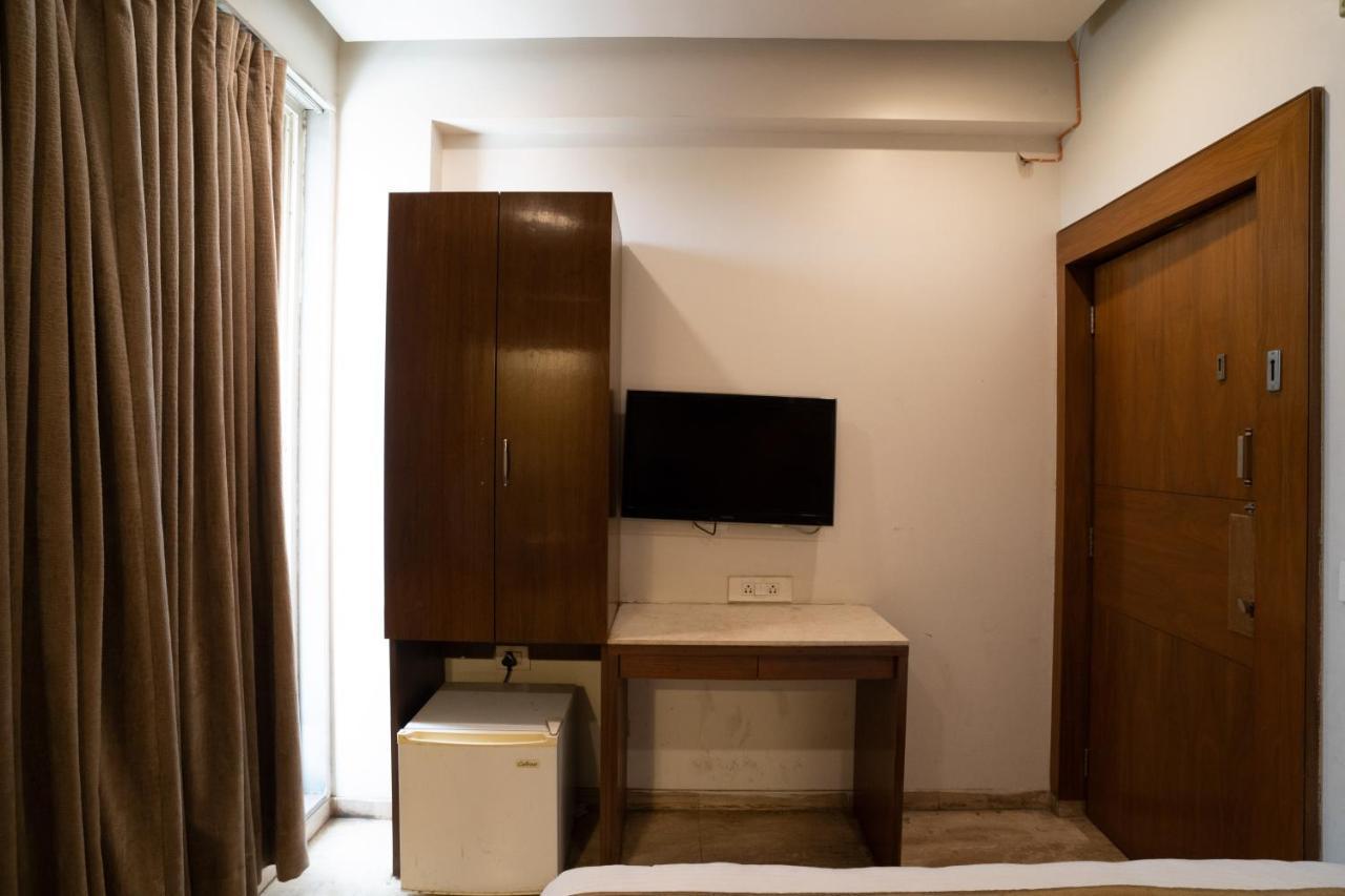 Hotel Kyra Airport Ahmedabad Ngoại thất bức ảnh