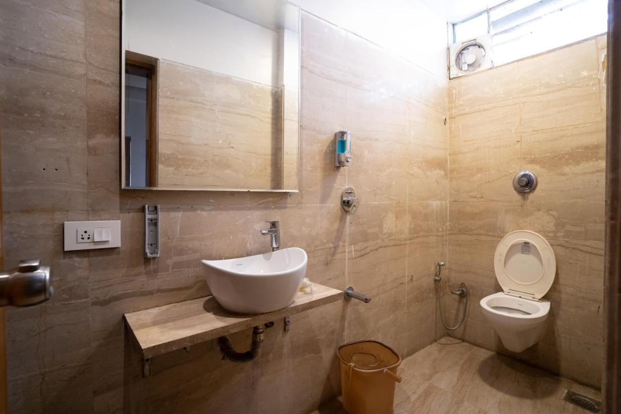 Hotel Kyra Airport Ahmedabad Ngoại thất bức ảnh