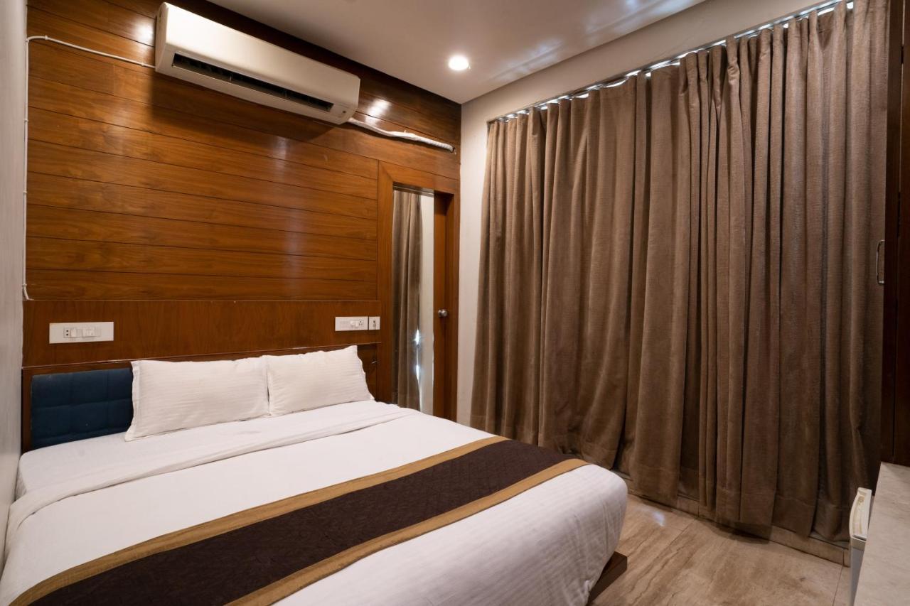 Hotel Kyra Airport Ahmedabad Ngoại thất bức ảnh