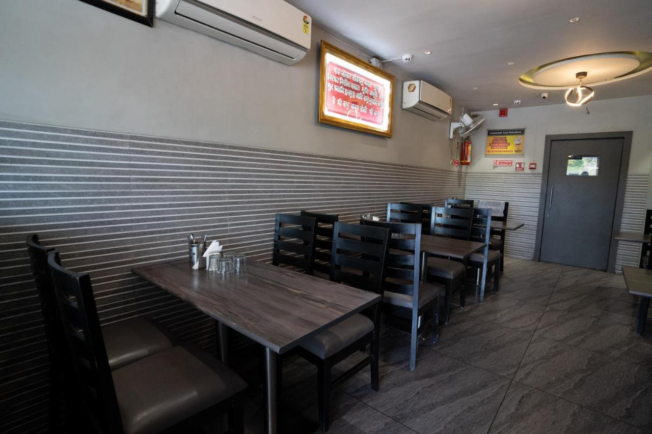 Hotel Kyra Airport Ahmedabad Ngoại thất bức ảnh