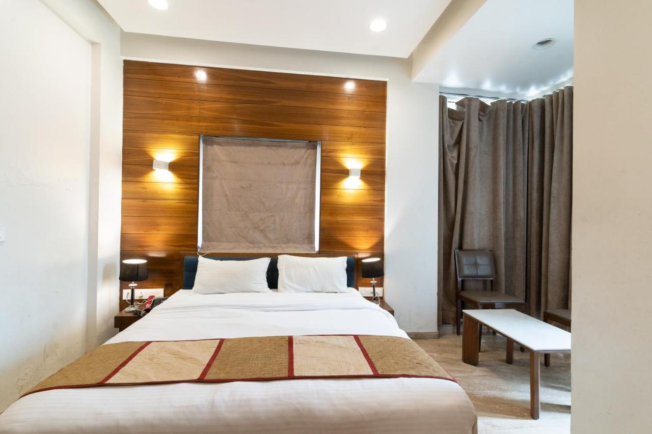 Hotel Kyra Airport Ahmedabad Ngoại thất bức ảnh
